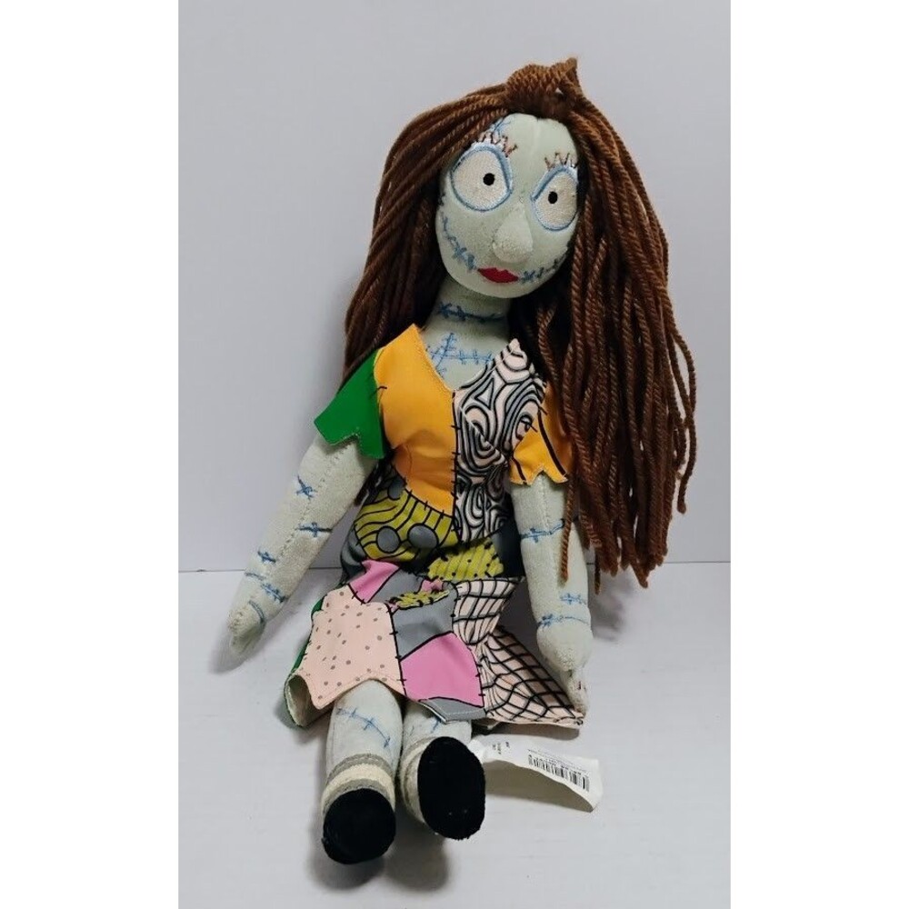 THE NIGHTMARE BEFORE CHRISTMAS DISNEY STORE EXCLUSIVE SALLY POSEABLE 16" PLUSH